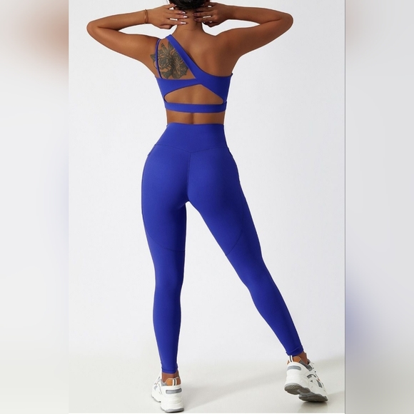 NWT Active wear/ yoga set leggings and sports bra - Picture 3 of 3